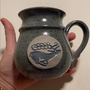 POTTERY MUG w DEER